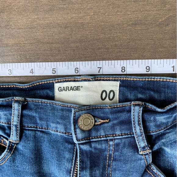 Medium wash ripped skinny jeans blue - Picture 2 of 3